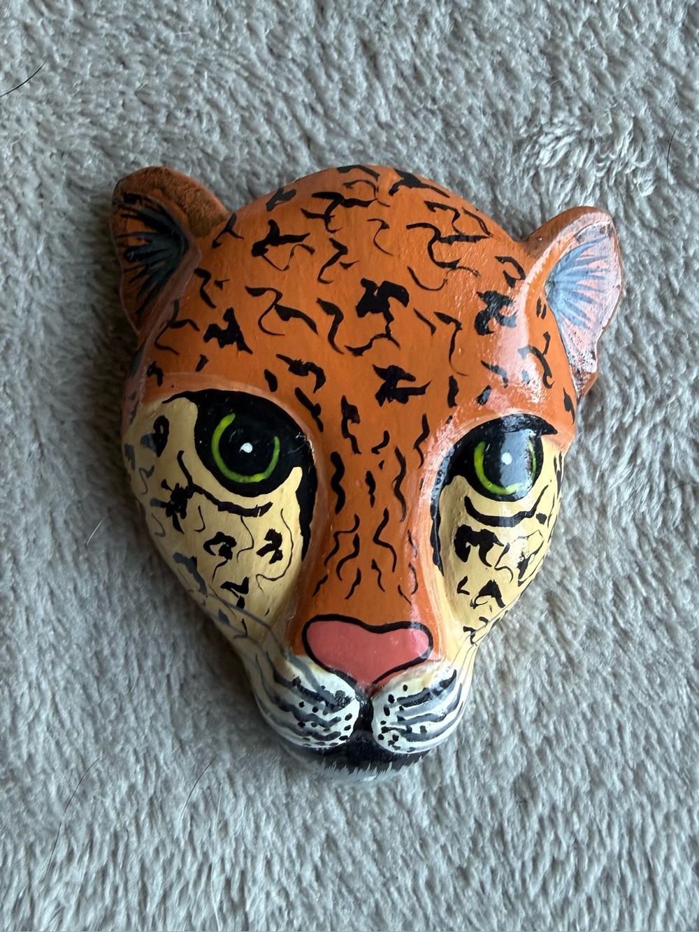 Wooden Carved Hand-Painted African Cheetah Big Cat Leopard Pin
